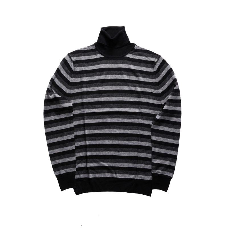 春夏に向けた16ggのレディースタートルネック