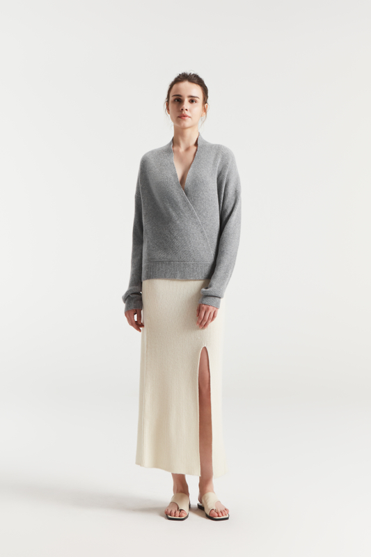 グレーⅤネックアシンメトリープルオーバー