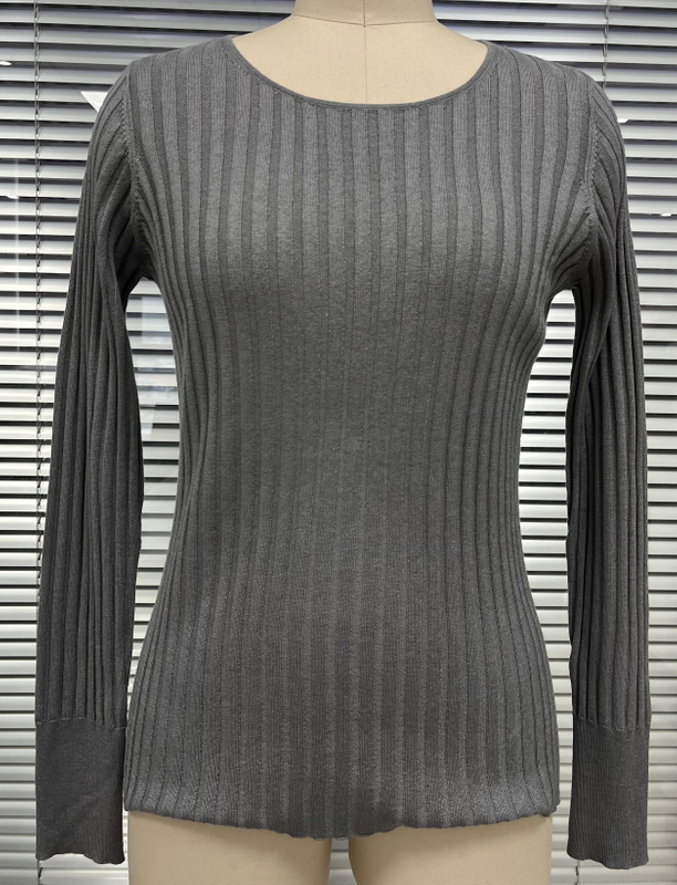 リブ付きハイネックピュアウールの長袖