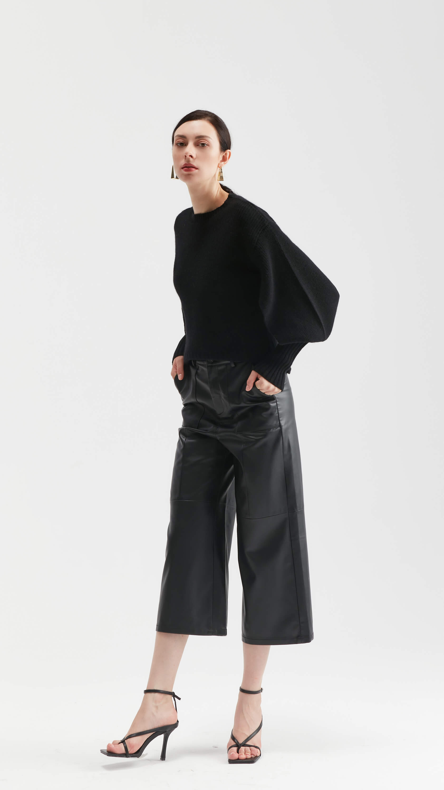 ファッションデザインブラックカシミアクルーネックセーター